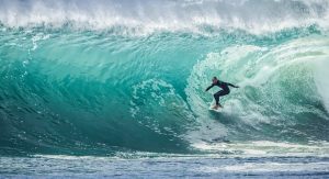 Voyager à Cuba et y pratiquer le surf