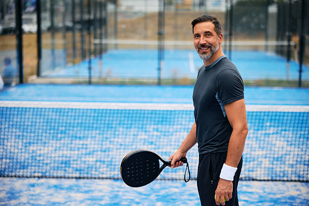 Constructeur court de padel